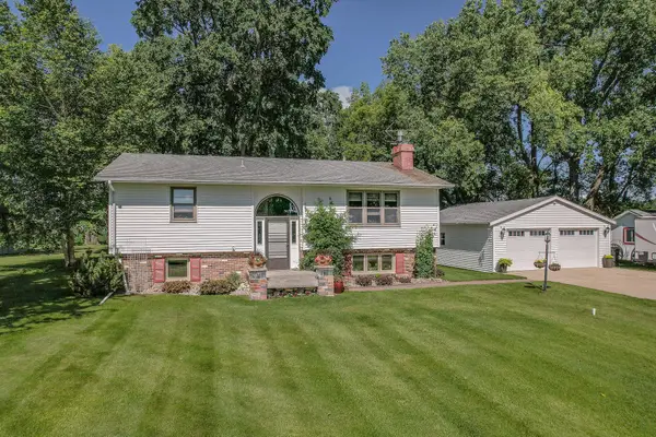 3060 30th Street Sw, Willmar, MN 56201