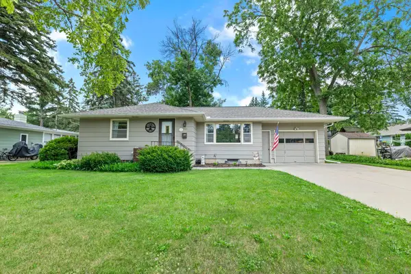 512 Woodley Street E, Northfield, MN 55057