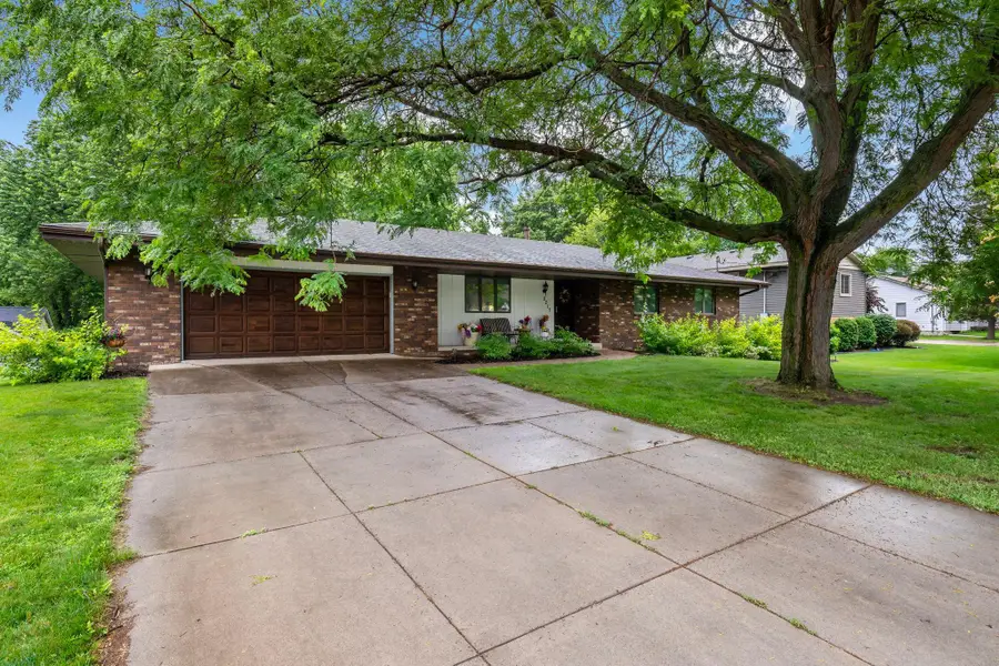 2217 Ripley Avenue, Saint Paul, MN 55109 - #2