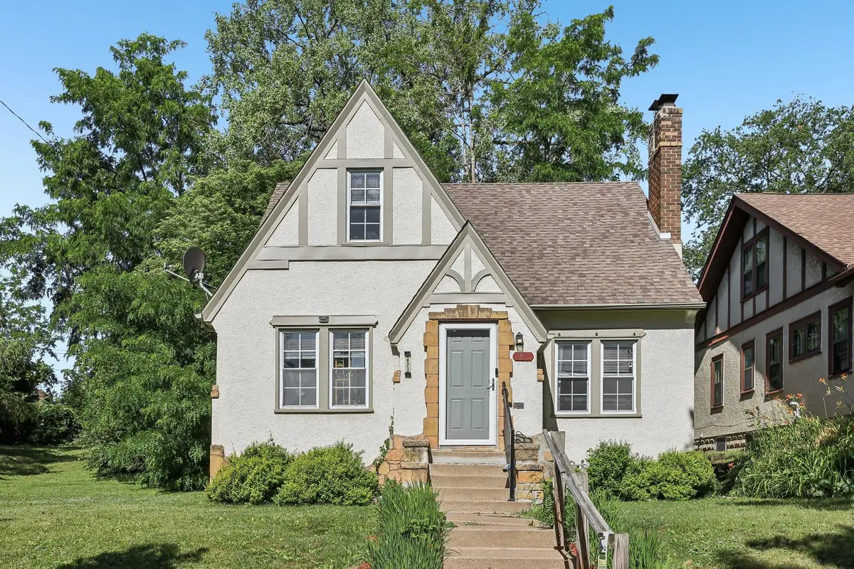 2923 Upton Avenue N, Minneapolis, MN 55411 - #1