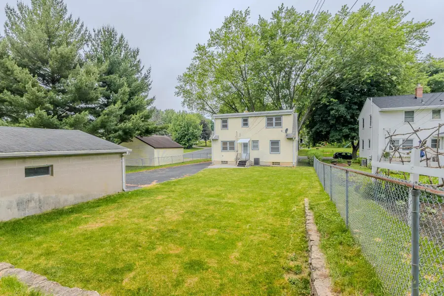 109 23rd Avenue S, South Saint Paul, MN 55075 - #2