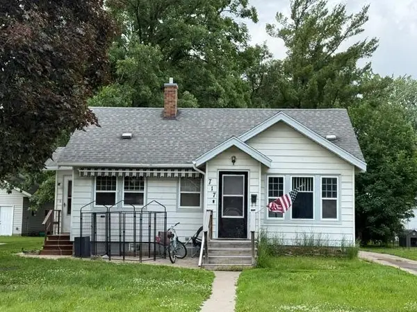717 5th Avenue E, Alexandria, MN 56308