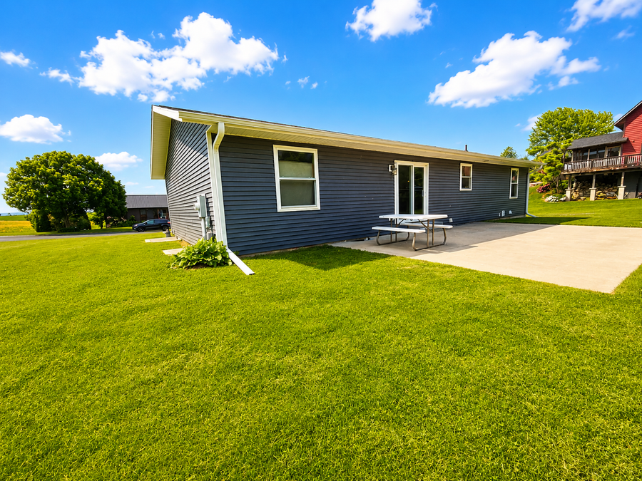 207 2nd Avenue Nw, Altura, MN 55910 - #3