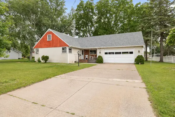 515 6th Street Se, Little Falls, MN 56345