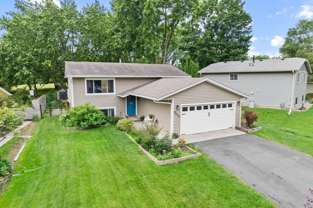 8430 Hiawatha Avenue, Eden Prairie, MN 55347 - #1