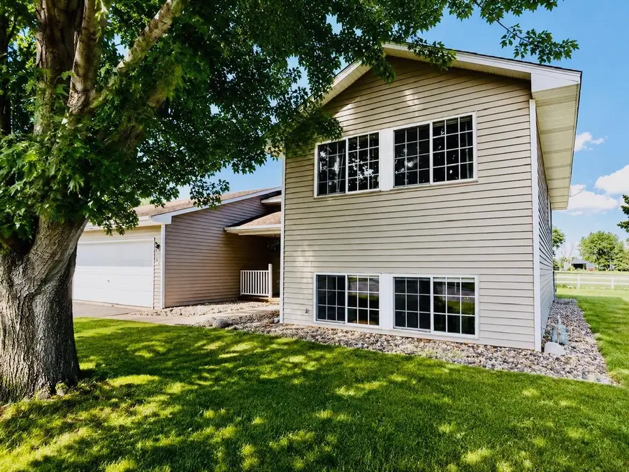 509 S Maple Street S, Belle Plaine, MN 56011 - #2