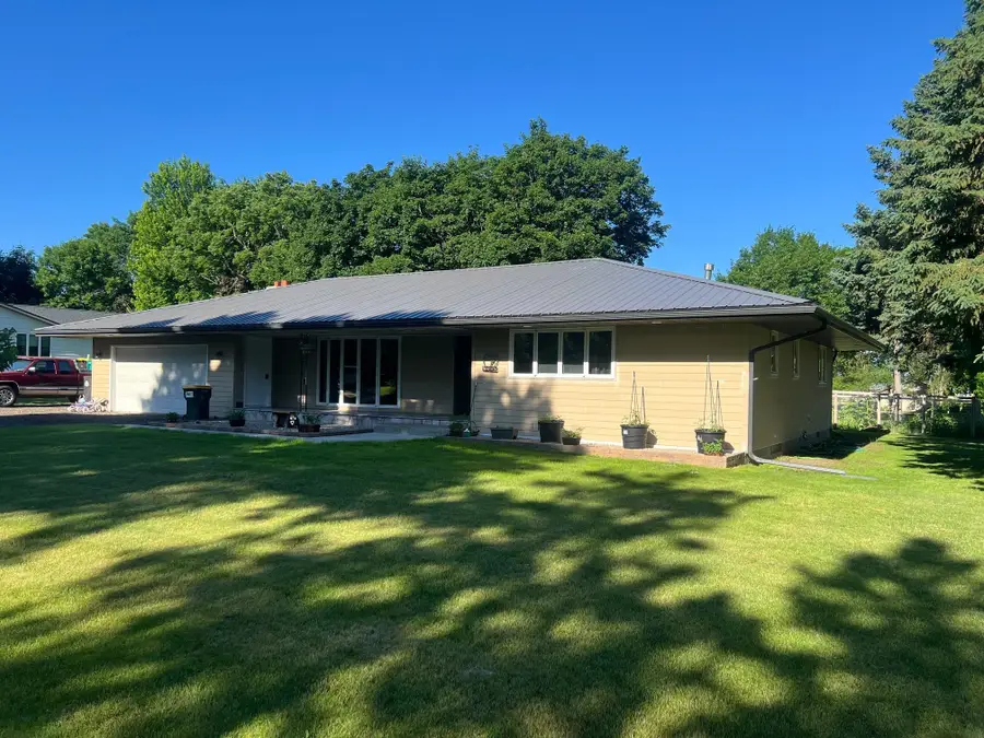 427 Lori Lane, Litchfield, MN 55355 - #2