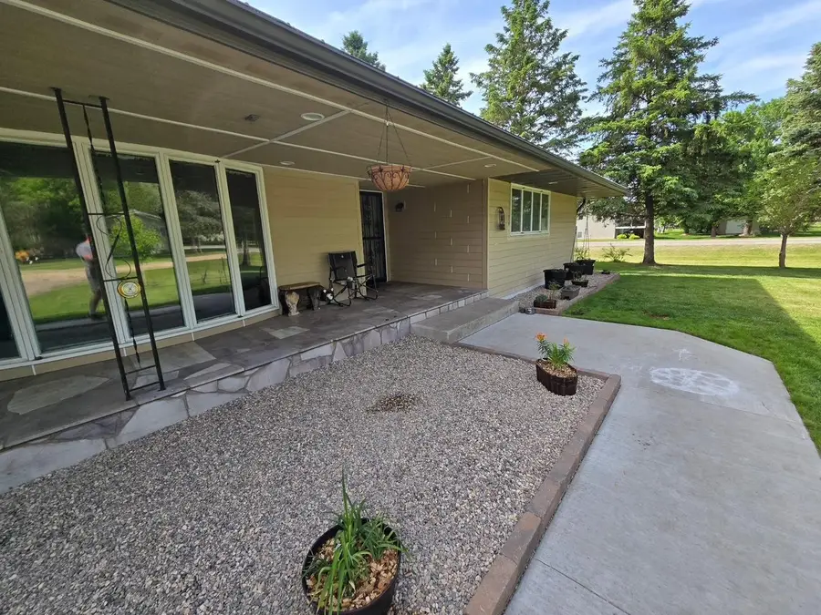 427 Lori Lane, Litchfield, MN 55355 - #3