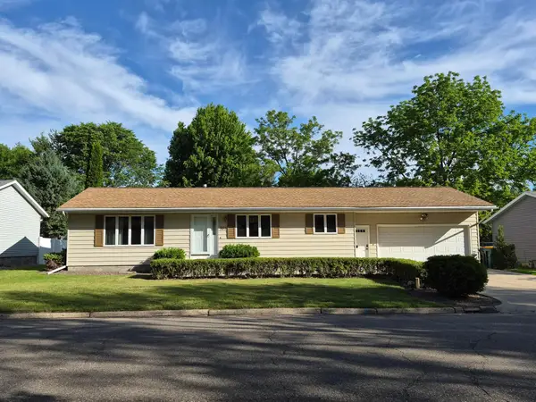 302 Sunrise Lane, Marshall, MN 56258