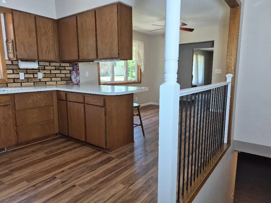 302 Sunrise Lane, Marshall, MN 56258 - #3