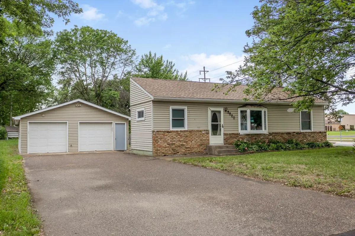 8820 Monroe Street Ne, Blaine, MN 55434 - #1