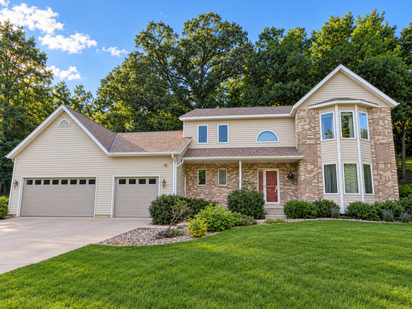 1321 Woodland Drive Sw, Rochester, MN 55902