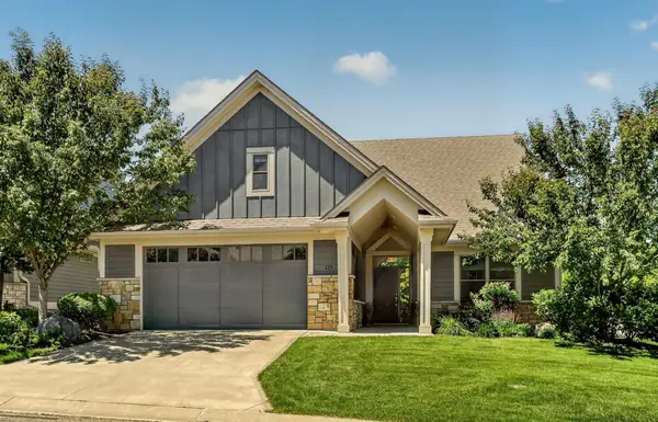 933 Fox Valley Place Sw, Rochester, MN 55902