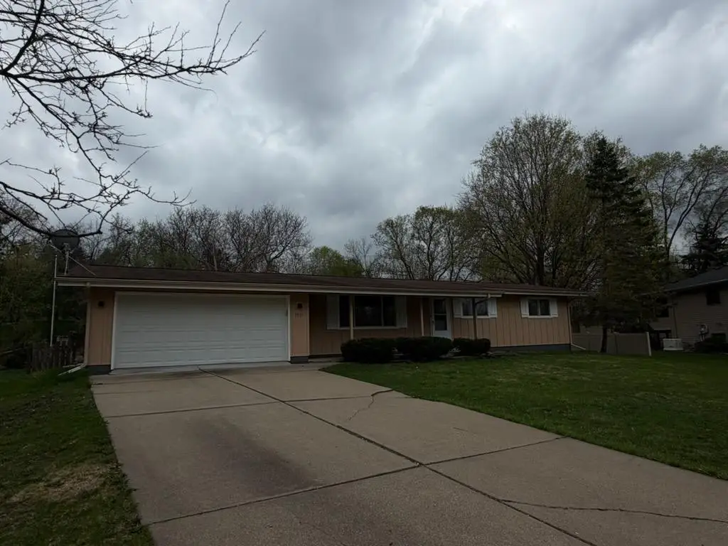 19115 Homestead Circle, Eden Prairie, MN 55346 - #1