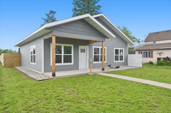 2213 Oakes Avenue, Superior, WI 54880