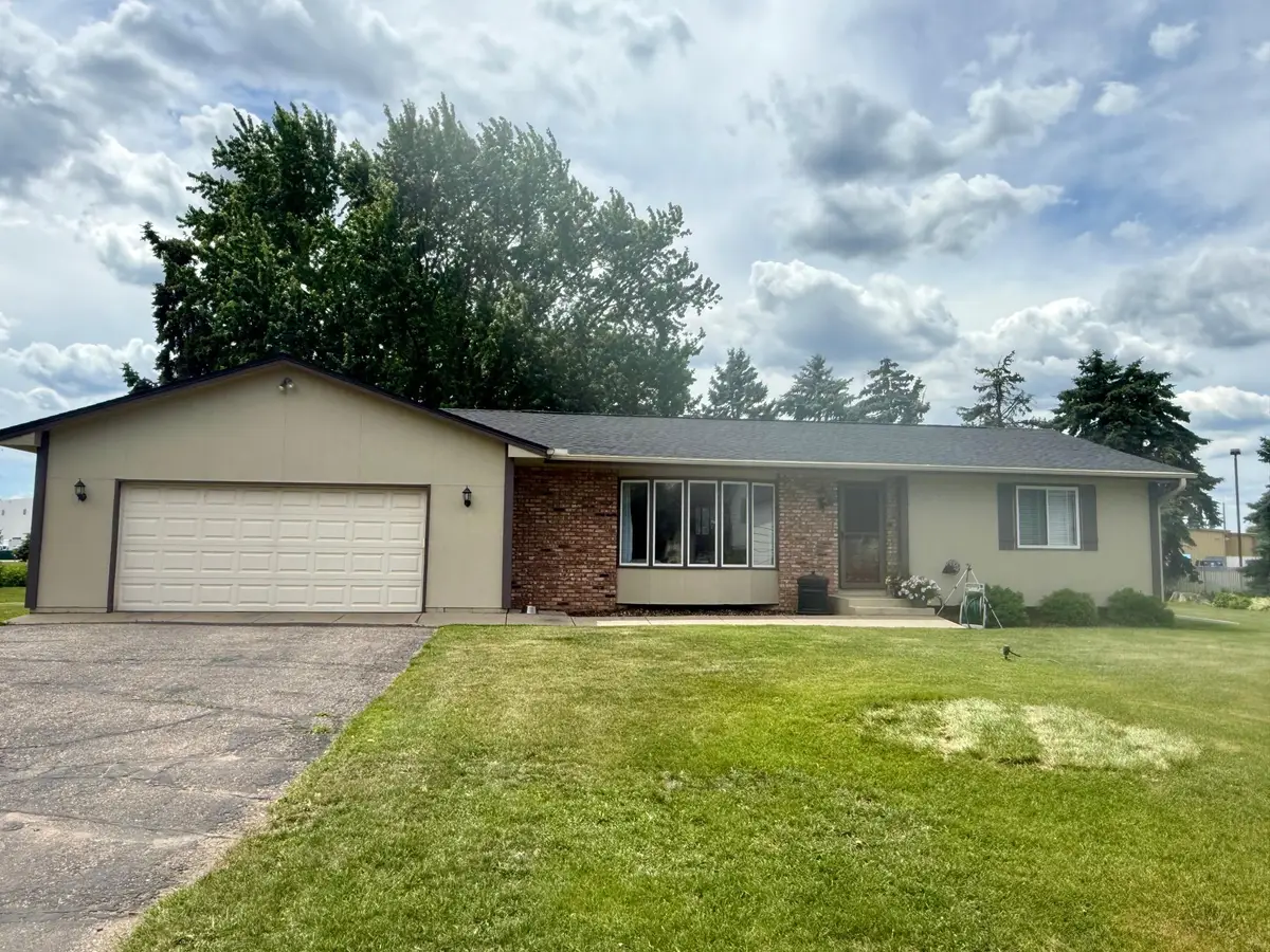 10855 95th Avenue N, Osseo, MN 55369 - #1