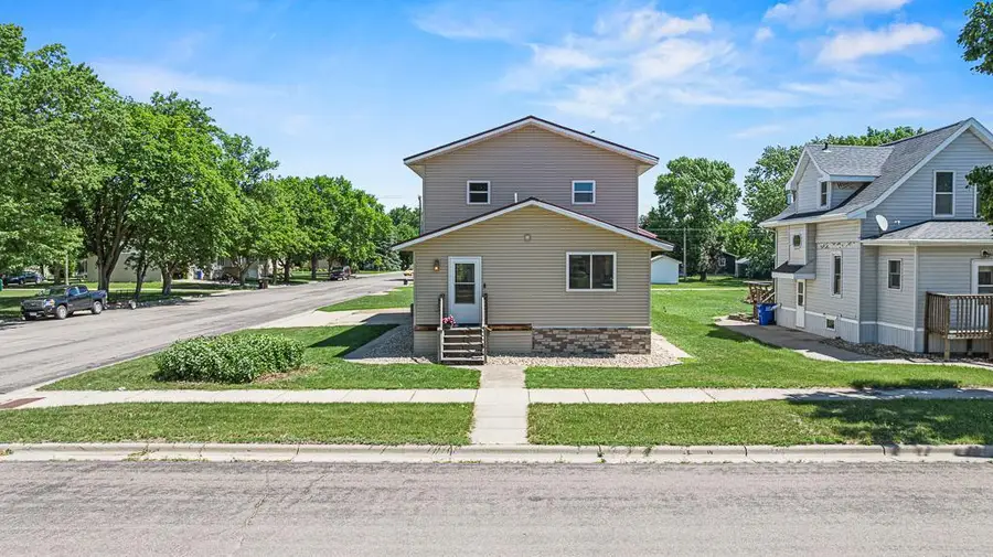 313 7th Street W, Canby, MN 56220 - #3