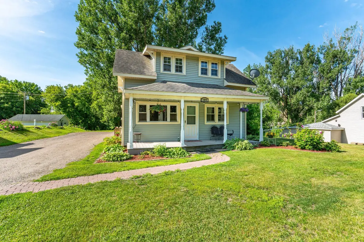 104 6th Avenue Sw, Pelican Rapids, MN 56572 - #1