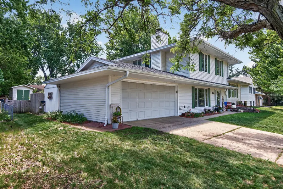 1094 Lowell Drive, Apple Valley, MN 55124 - #2