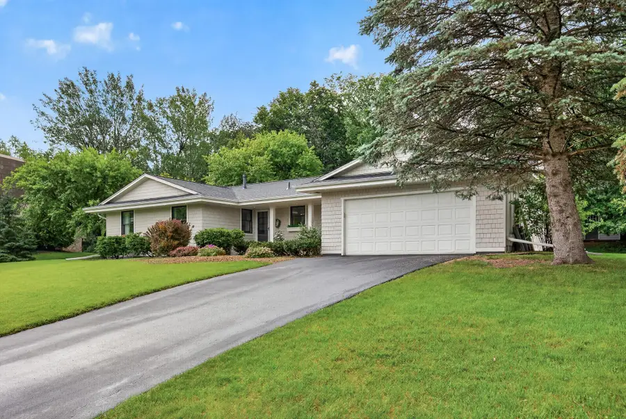 10351 Wildwood Circle, Minneapolis, MN 55437 - #2