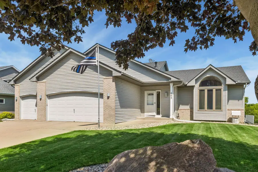 605 Lady Slipper Avenue Ne, New Prague, MN 56071 - #3