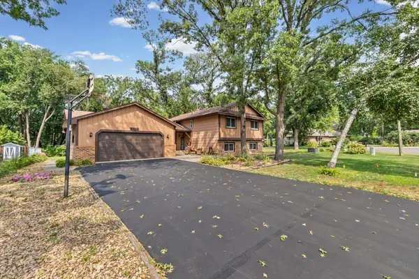 8454 Pleasant View Drive, Saint Paul, MN 55112