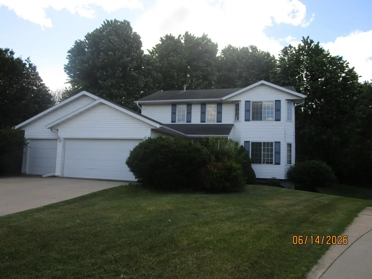 931 Pine Court Ne, Pine Island, MN 55963 - #1