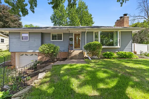7918 59th Avenue N, Minneapolis, MN 55428
