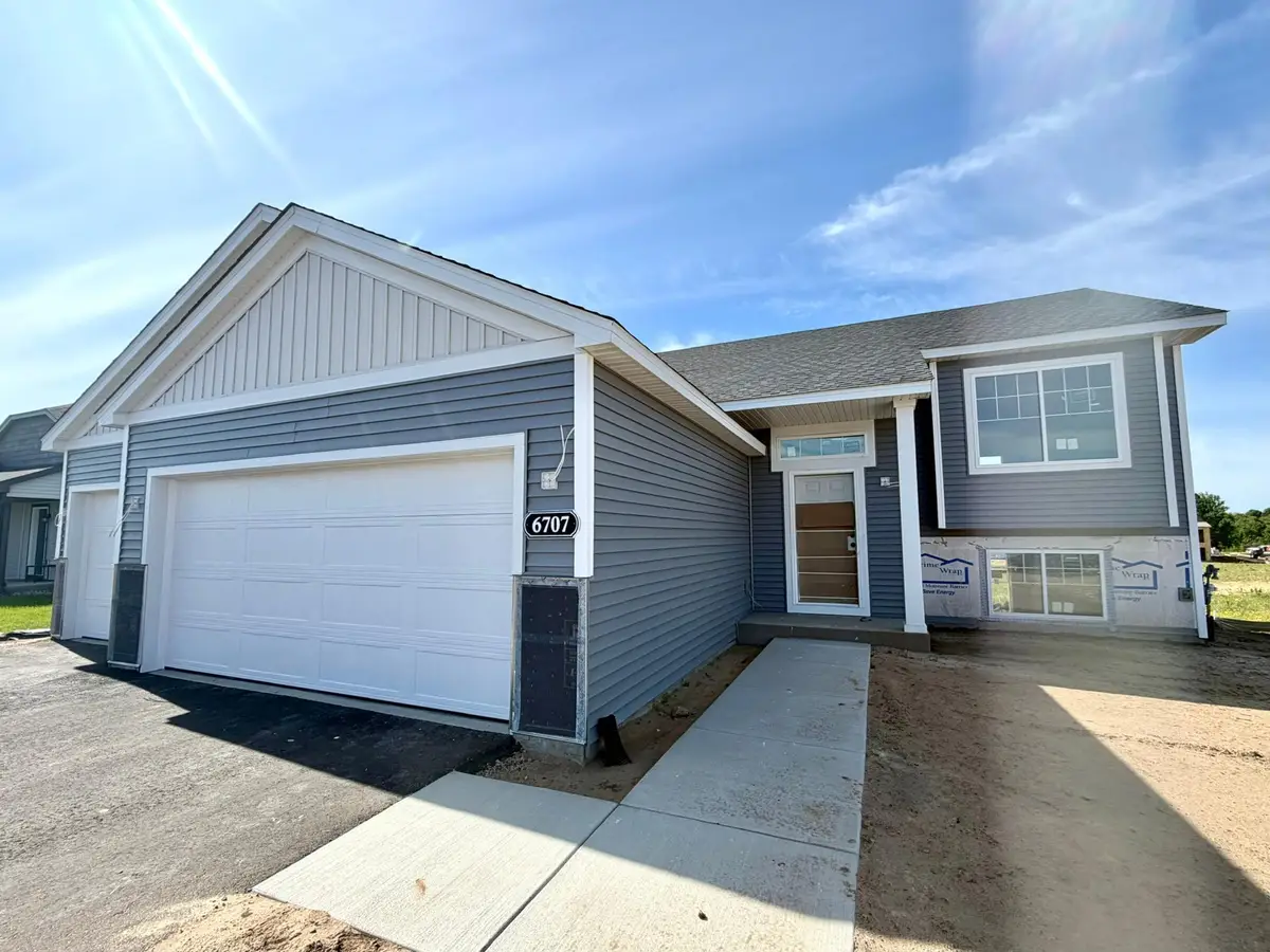 6707 376th Street, North Branch, MN 55056 - #1