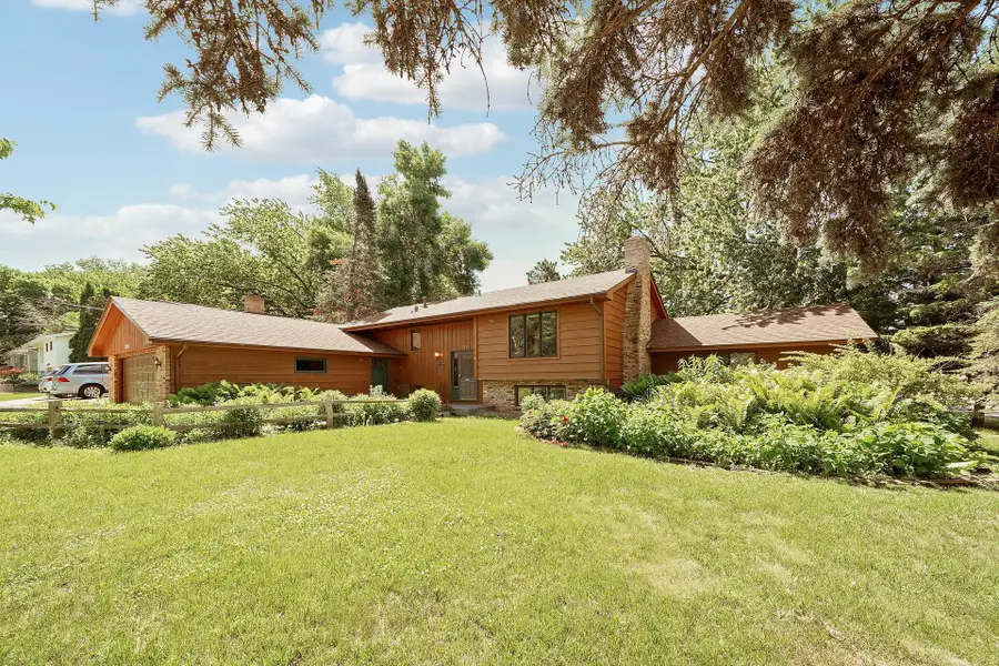 9325 31st Avenue N, New Hope, MN 55427 - #2