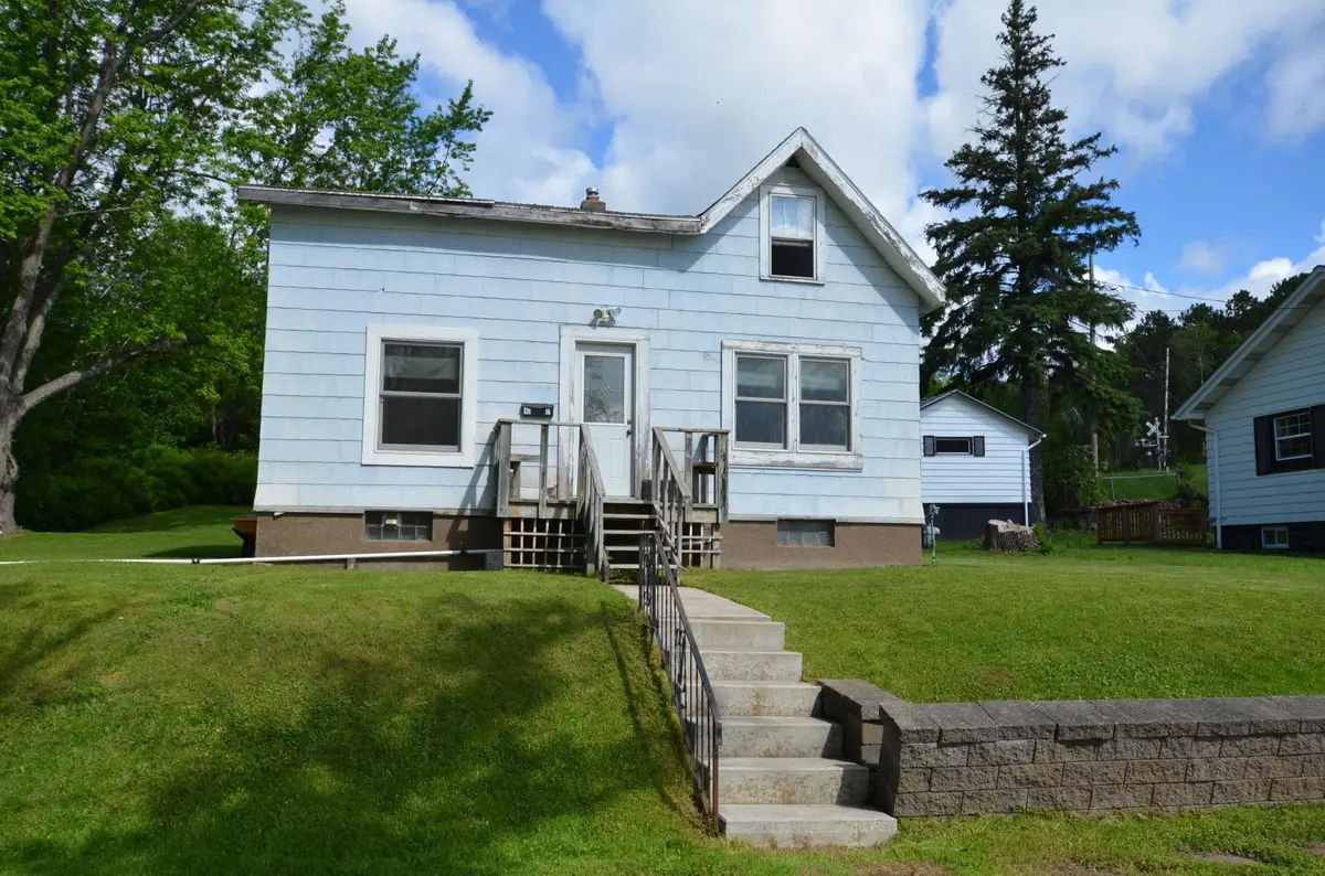 4011 W 9th Street, Duluth, MN 55807 - #1