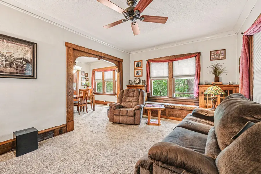2678 8th Avenue E, Saint Paul, MN 55109 - #2