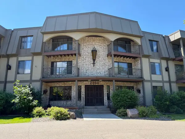 2200 Nevada Avenue S #106, Minneapolis, MN 55426