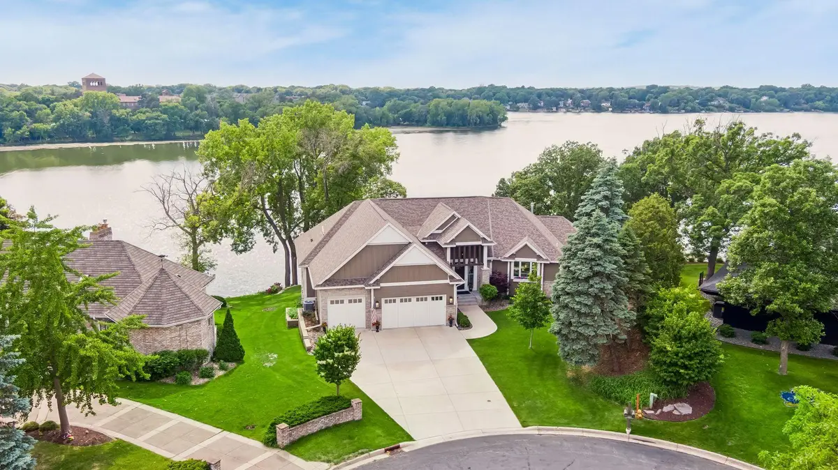 1489 Bussard Court, Arden Hills, MN 55112 - #1