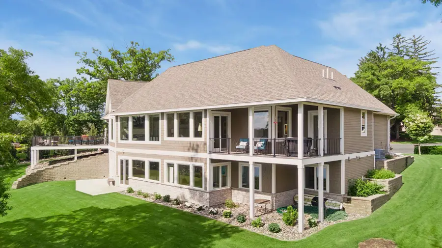 1489 Bussard Court, Arden Hills, MN 55112 - #2
