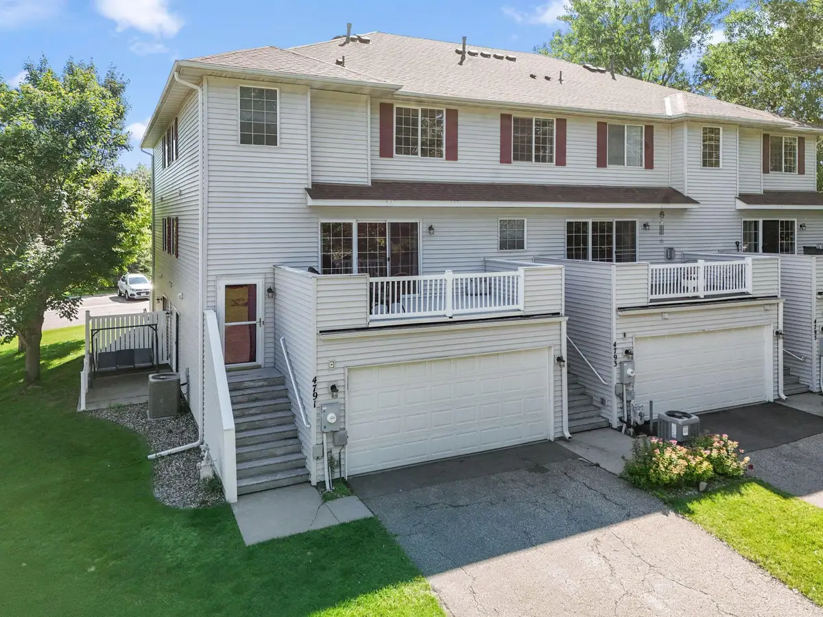 4791 Grenwich Road N, Oakdale, MN 55128 - #1