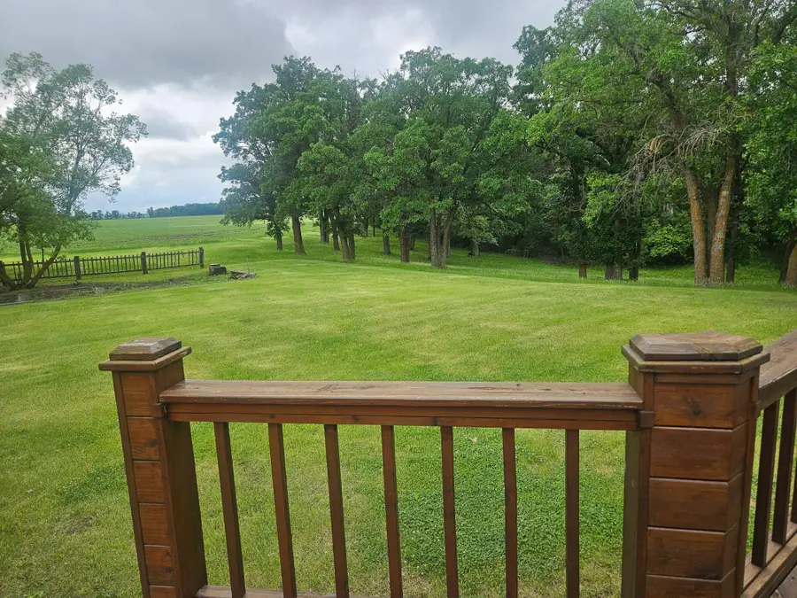 2617 State Highway 175, Hallock, MN 56728 - #2