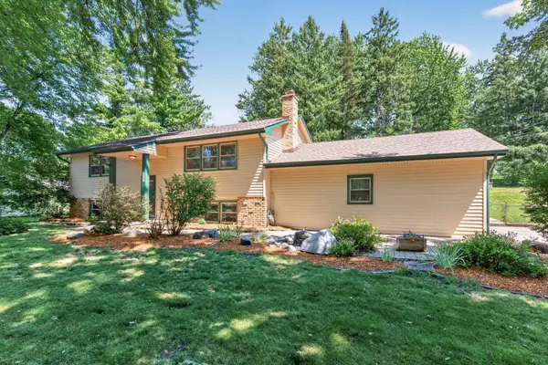 6911 Ticonderoga Trail, Eden Prairie, MN 55346