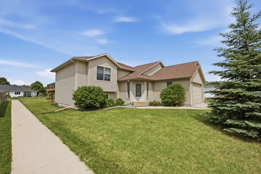 1534 Woodridge Lane, West Fargo, ND 58078 - #2