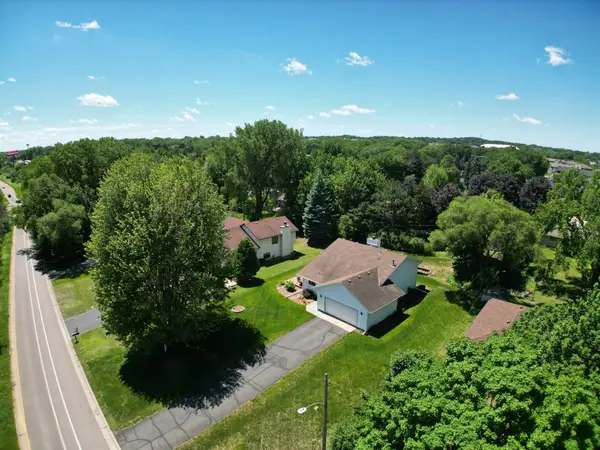 1545 Waterloo Avenue, Saint Paul, MN 55118