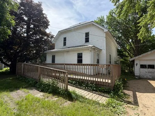 217 W Oak Street, Osakis, MN 56360 - #1