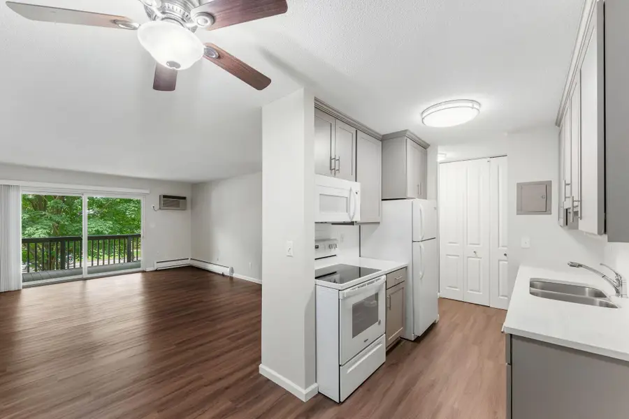 2800 Hamline Avenue N #216, Saint Paul, MN 55113 - #3