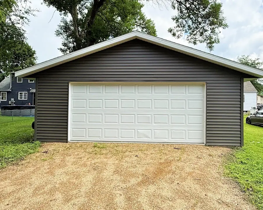 1004 6th Street Sw, Willmar, MN 56201 - #2