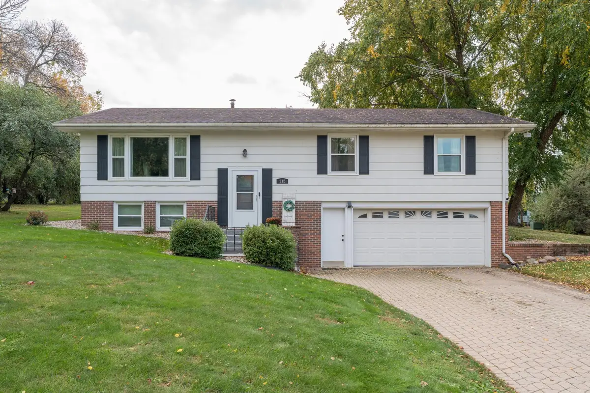 212 Regency Road, Le Sueur, MN 56058 - #1