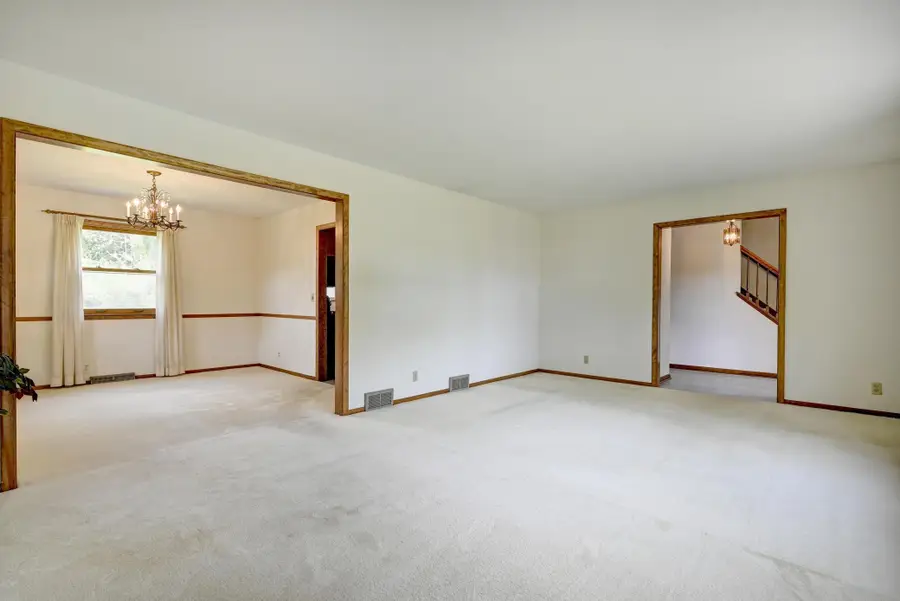 8930 23rd Avenue N, Minneapolis, MN 55427 - #3