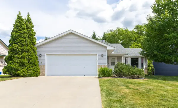 4693 Heather Ridge Road N, Saint Paul, MN 55128