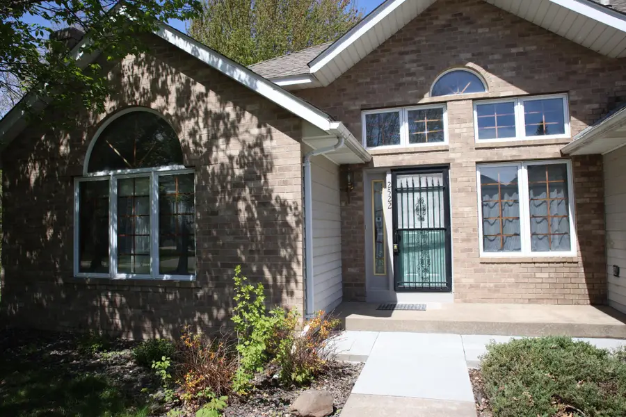 2522 Windsor Lane, Woodbury, MN 55125 - #3