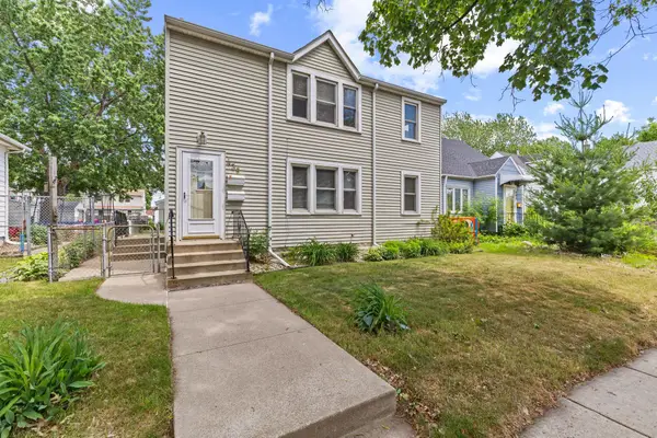 439 7th Avenue S, South Saint Paul, MN 55075