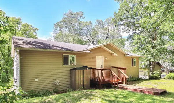 911 8th Street Ne, Little Falls, MN 56345