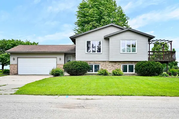 205 Benson Drive, Lewiston, MN 55952